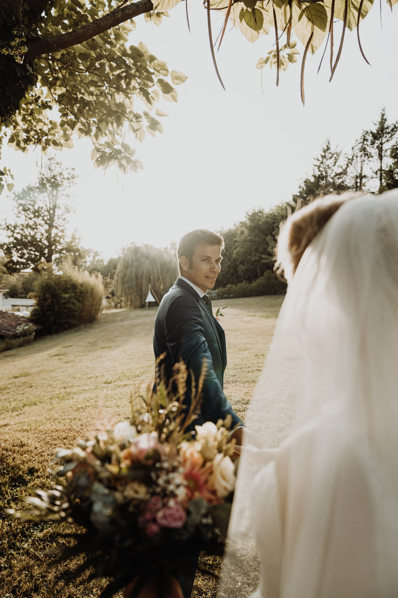 photographe de mariage extérieur de la bastide de cazaubon